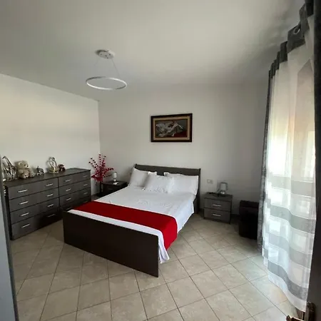 Hotel Gjoci 3*