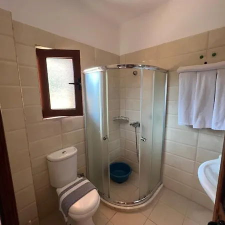 Gjoci Hotel